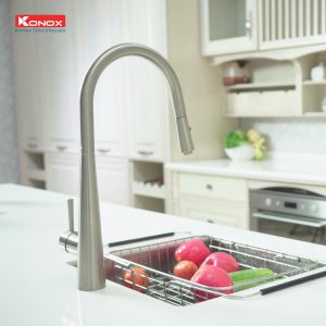 Vòi inox Konox 1901N (nóng lạnh + rút dây)