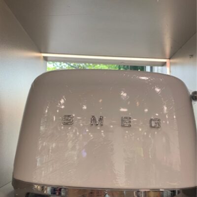 Máy nướng bánh mì Smeg trắng