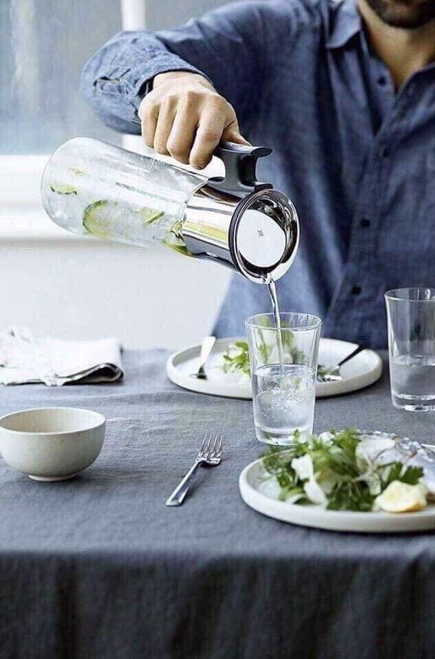 BÌNH ĐỰNG NƯỚC THỦY TINH WMF BASIC 1.5L