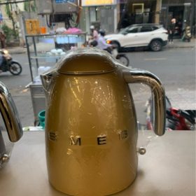 Ấm siêu tốc Smeg KLF03CHMEU mầu đồng nhám