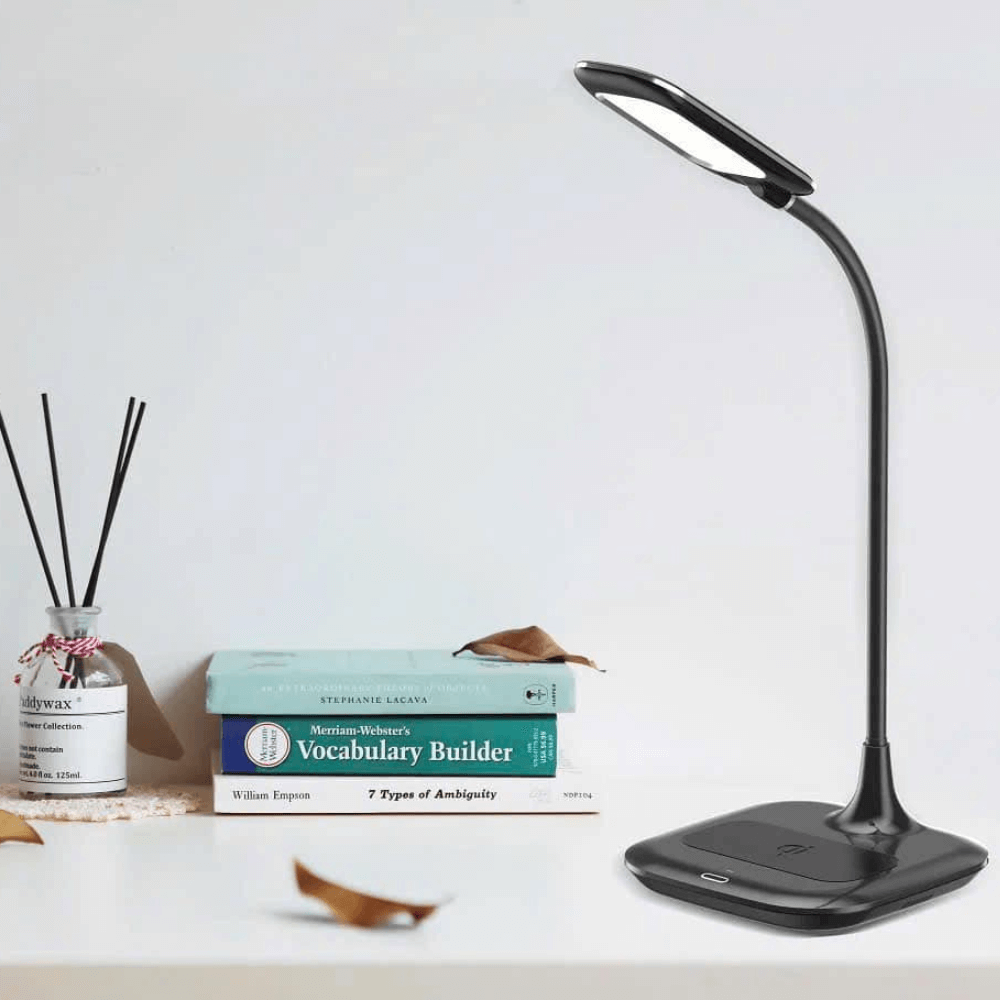 Đèn học WILIT Q3Q (trắng/đen)