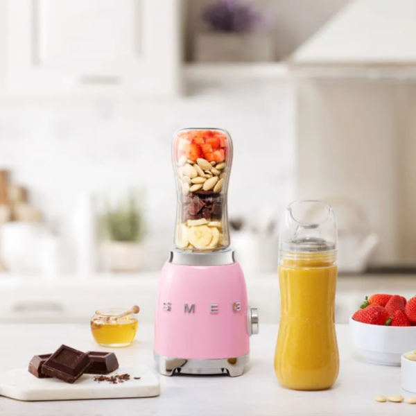 Máy xay sinh tố mini Smeg PBF01PKEU màu hồng