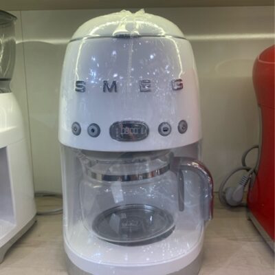 Máy pha cà phê Smeg hình trứng mầu trắng
