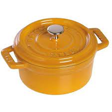 Nồi gang tròn Staub 18 cm – Màu vàng mù tạt