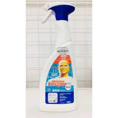 Dung dịch vệ sinh Bồn tắm, Bồn rửa, Vòi nước, Bồn cầu Mester Proper 3 trong 1 700ml (Ý)