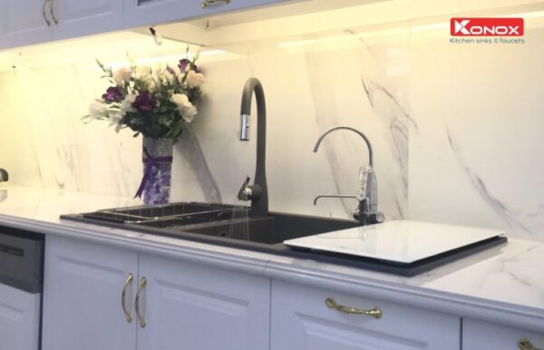 Vòi rửa dây rút Konox Curva Grey