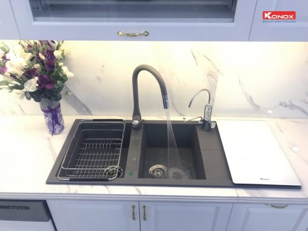 Vòi rửa dây rút Konox Curva Grey