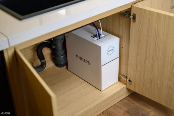 Máy lọc nước Philips AUT7005/97 để gầm
