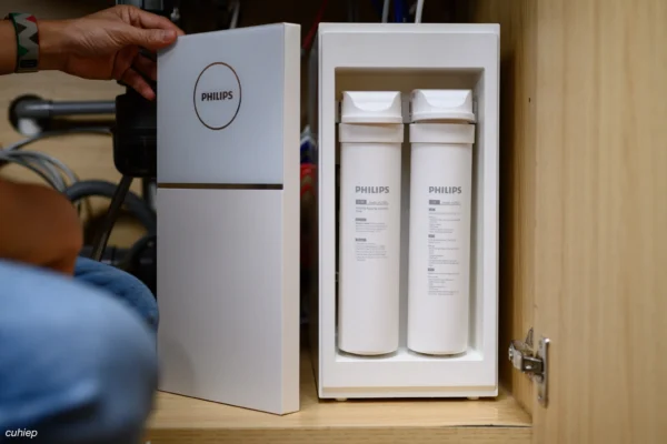 Máy lọc nước Philips AUT7005/97 để gầm