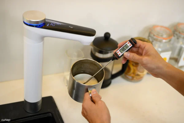 Máy lọc nước Philips AUT7005/97 để gầm