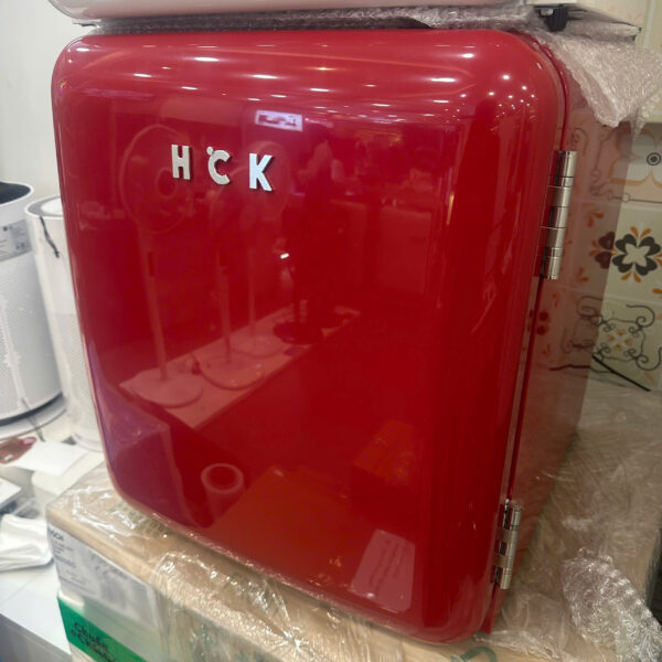 Tủ lạnh HCK 48L không tay nắm