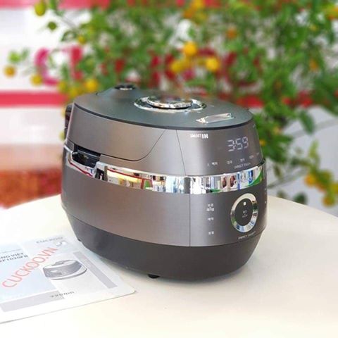 Nồi cơm điện cao tần Cuckoo CRP-JHR1060FD 1.8L