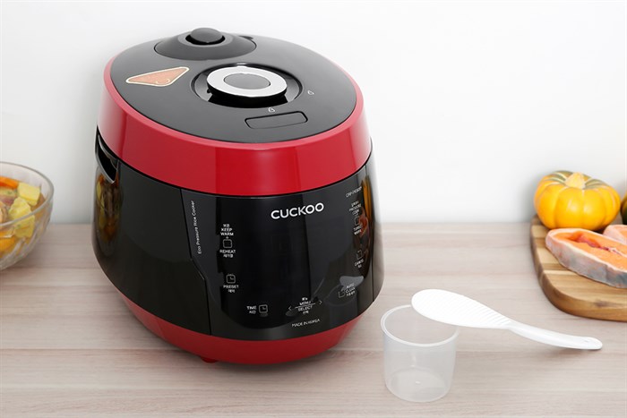 Nồi Cơm Điện Áp Suất Cuckoo CRP-0600F/BKRDVN 40 ap suat dien tu 108 lit cuckoo crp pk0600f bkrdvn 2 700x467 1