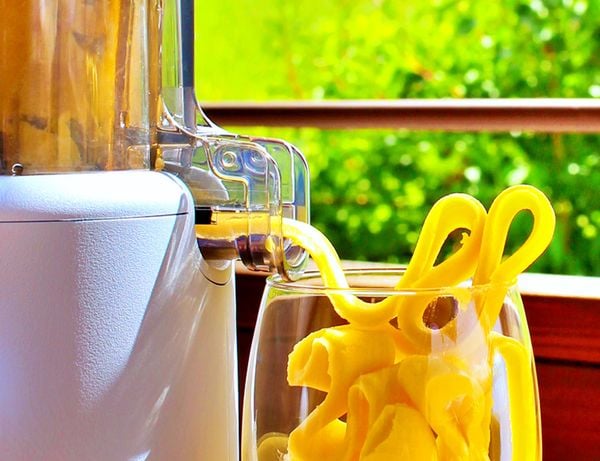 Máy ép chậm Hurom H310