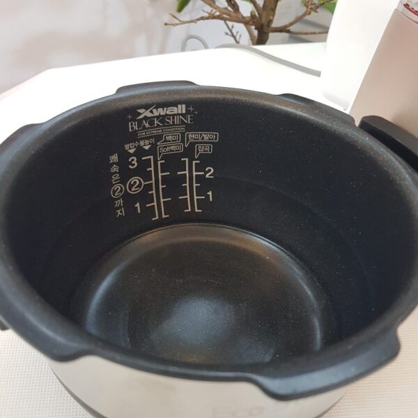 Nồi cơm điện áp suất cao tần Cuckoo CRP-EHS0320FG 0.54L