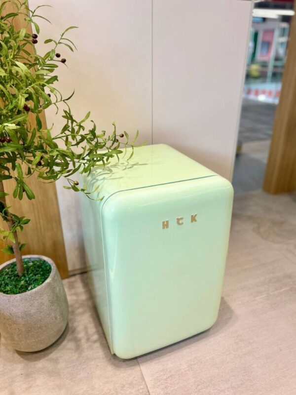 Tủ lạnh HCK 107L BC-130RDA không tay nắm