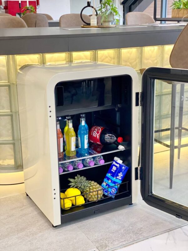 Tủ lạnh đựng đồ uống HCK 115L SC-130RD-S màu kem mặt kính