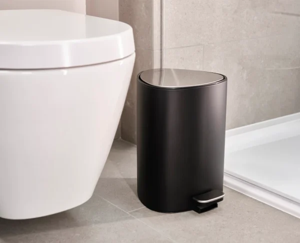 Thùng Rác Có Bàn Đạp Màu Đen Nhám Joseph Joseph EasyStore 5L