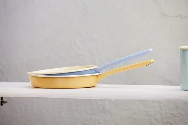 CHẢO ỐP LA RIESS 22CM 0291