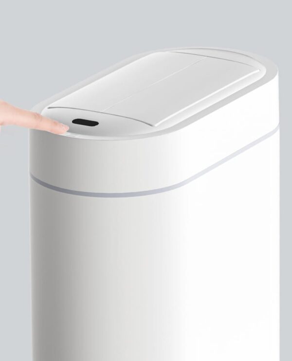 Thùng Rác Cảm Ứng Cánh Bướm Nhựa Dáng Oval 9L Màu Trắng 6973840512665