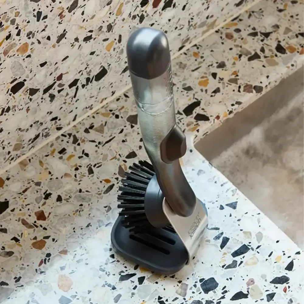 Bàn Chải Rửa Chén Kèm Giá Đựng Lớn Joseph Joseph-5028420012866 42 14 ab6c747239414cc8a7840e3a968bdf5a 1024x1024 2