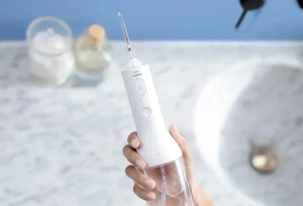 Máy Tăm Nước Cầm Tay Philips Sonicare HX3826/31 Màu Trắng